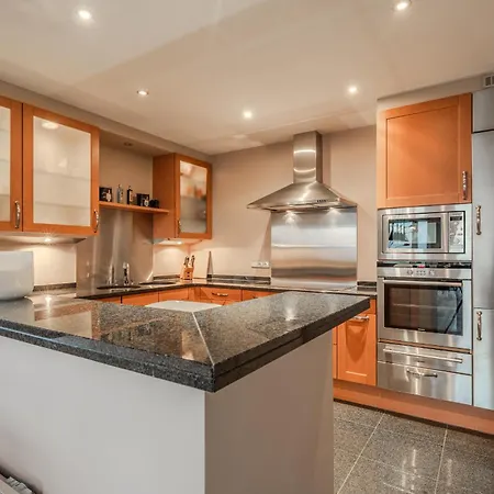 Premium Holidays - Luxury Flat Long Island With Sea View *